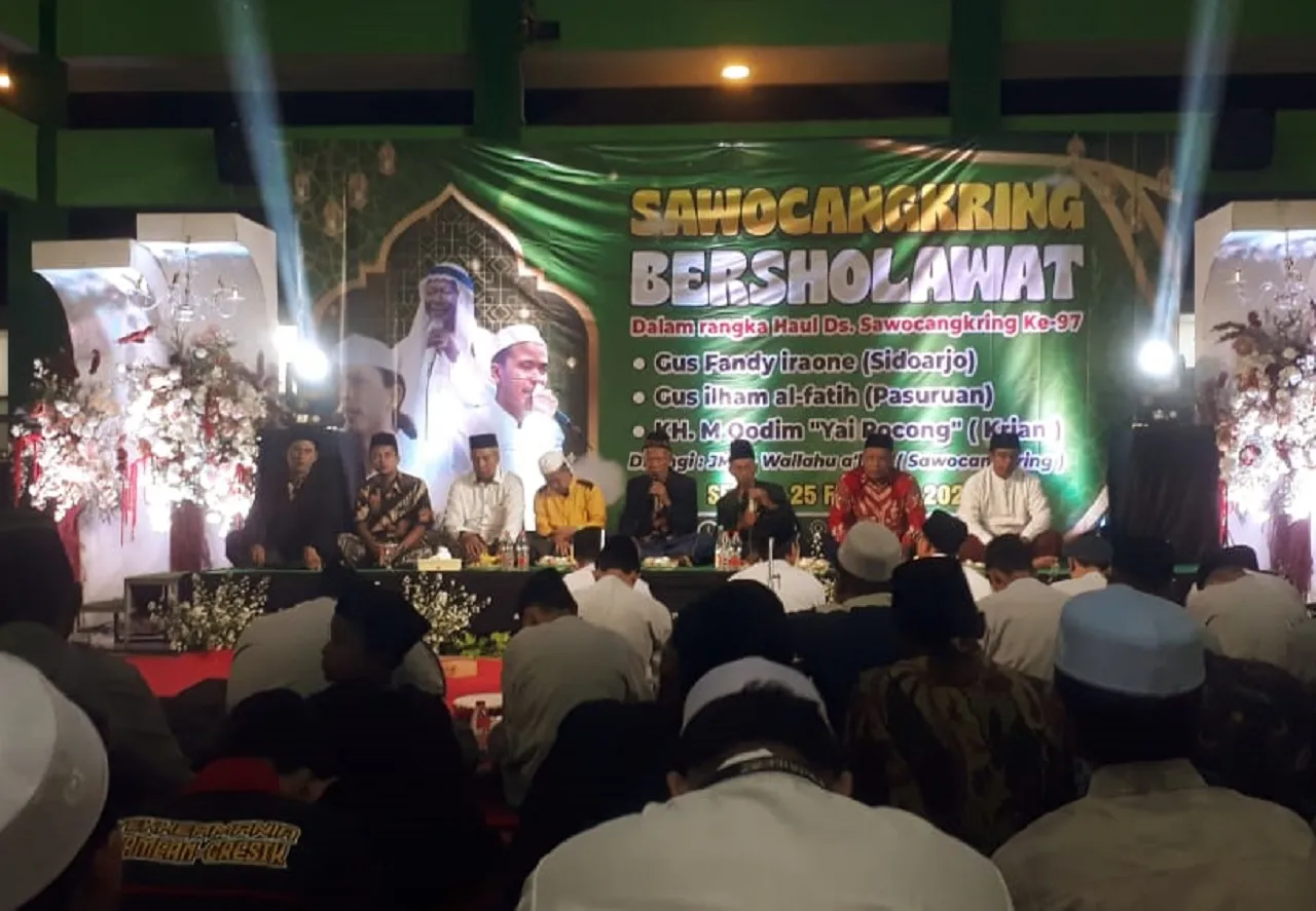 Peringati HAUL Desa, Pemdes Sawocangkring Gelar Sholawatan