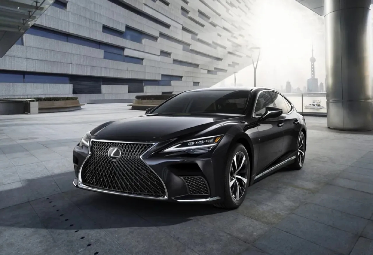 Penjualannya Terus Merosot, Lexus Setop Produksi Sedan Mewah LS di Inggris