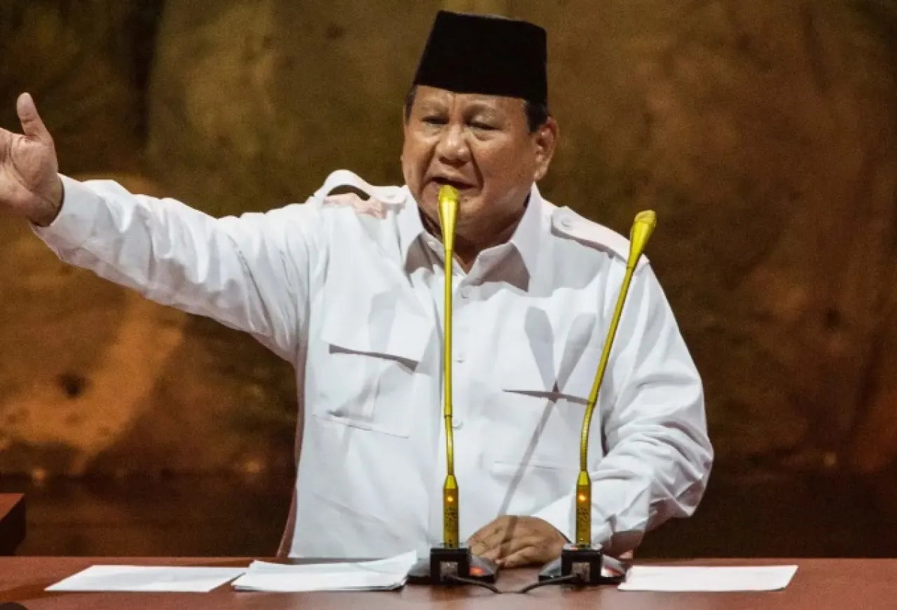 Hitungan Prabowo Efisiensi 5 Tahun, Giurkan