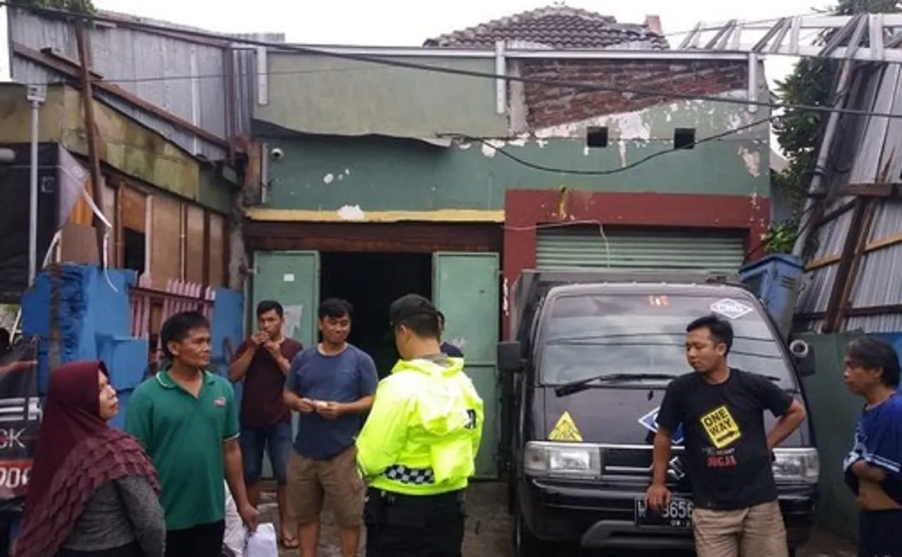 BPBD Catat Puluhan Rumah di Sidoarjo Rusak Diterjang Hujan Angin Kencang