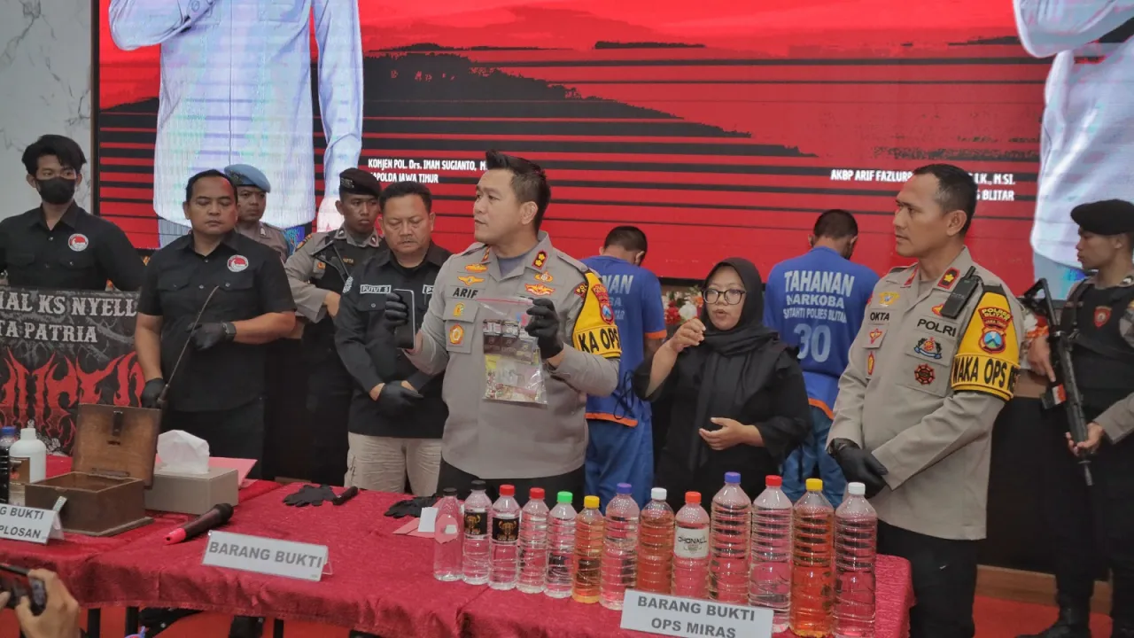 Polres Blitar Amankan Dua Oknum Pesilat Edarkan Pil Koplo