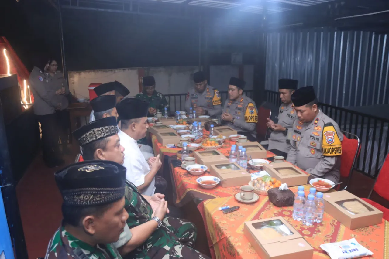 Baca juga : Dua Forkopimda Kompak Patroli Bersama