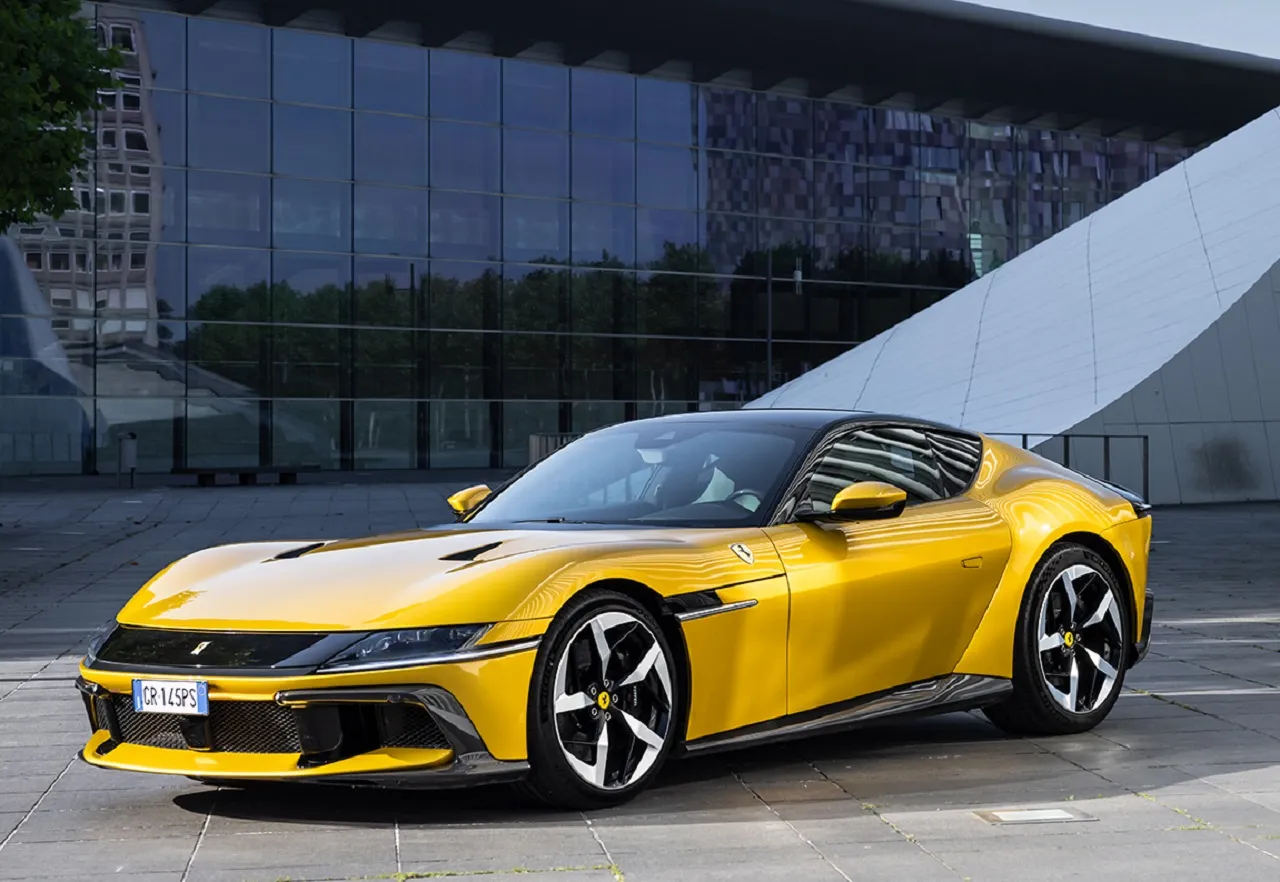Ferrari Ajukan Paten Mesin V12 Terbaru untuk Model Masa Depannya