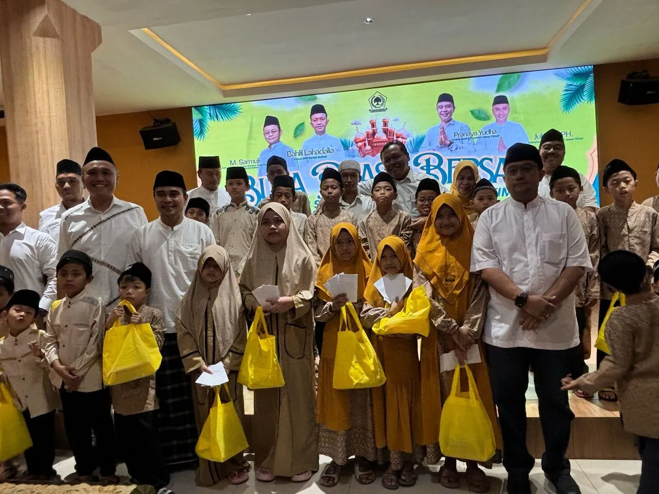 Baca juga : AMPG Jatim Gelar Santunan dan Buka Bersama Anak Yatim