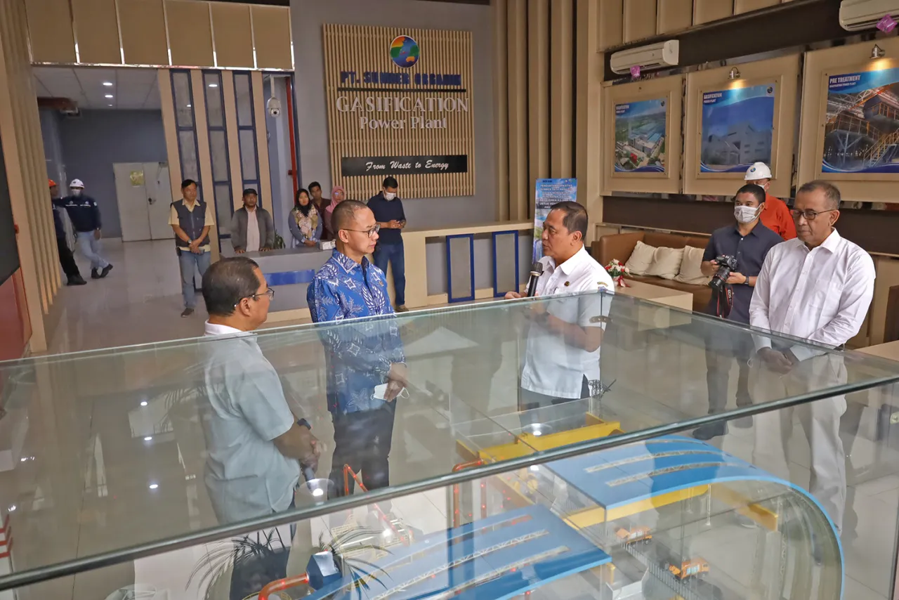 Berkunjung ke PLTSa Benowo, Wakil MPR Sebut Inovasi Surabaya Layak Diadopsi Daerah Lain