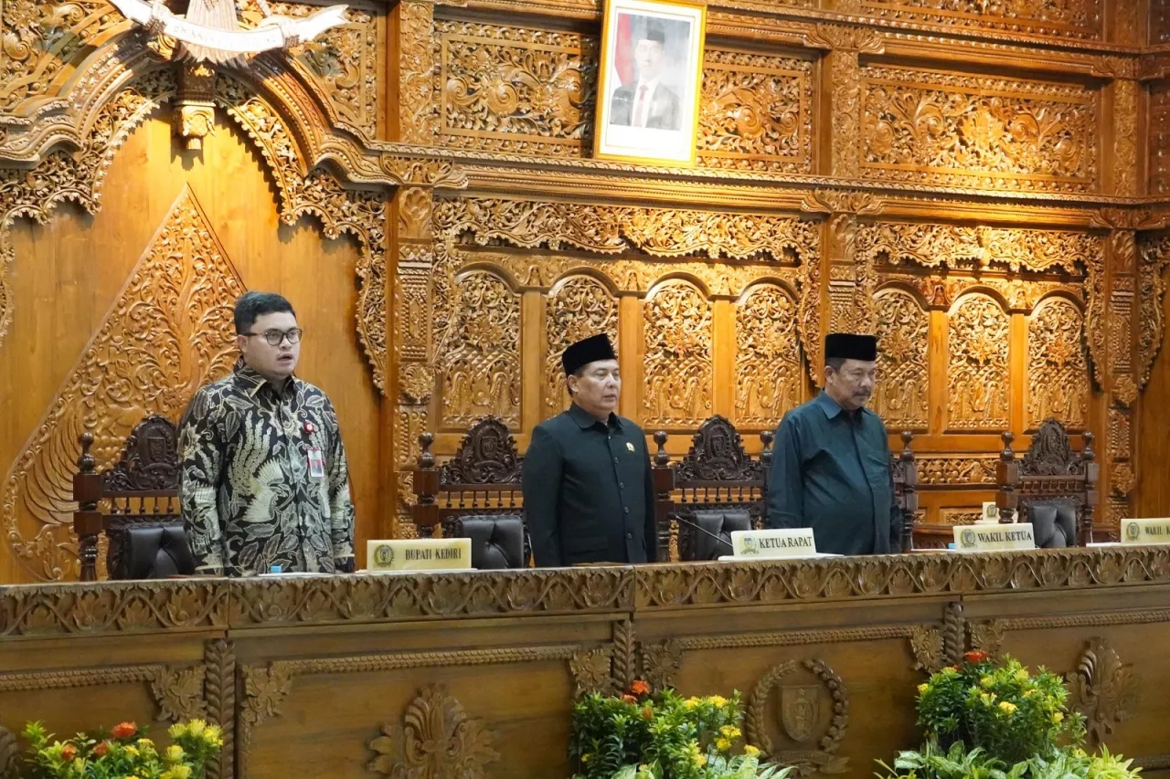 Mas Dhito Ajukan 3 Raperda ke DPRD Kabupaten Kediri