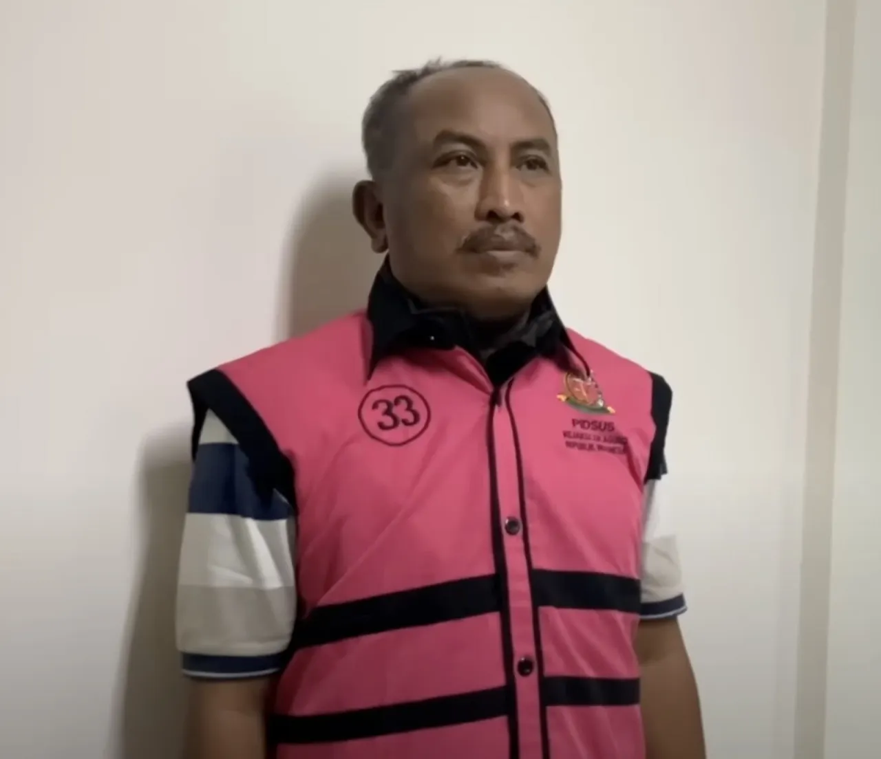Hakim Simpan Uang Rp 5,5 M, di Kolong Kasur