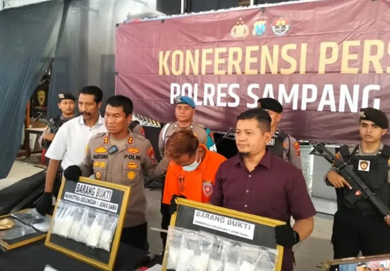 Satresnarkoba Polres Sampang Tangkap Kurir Narkoba Hampir 1 Kg