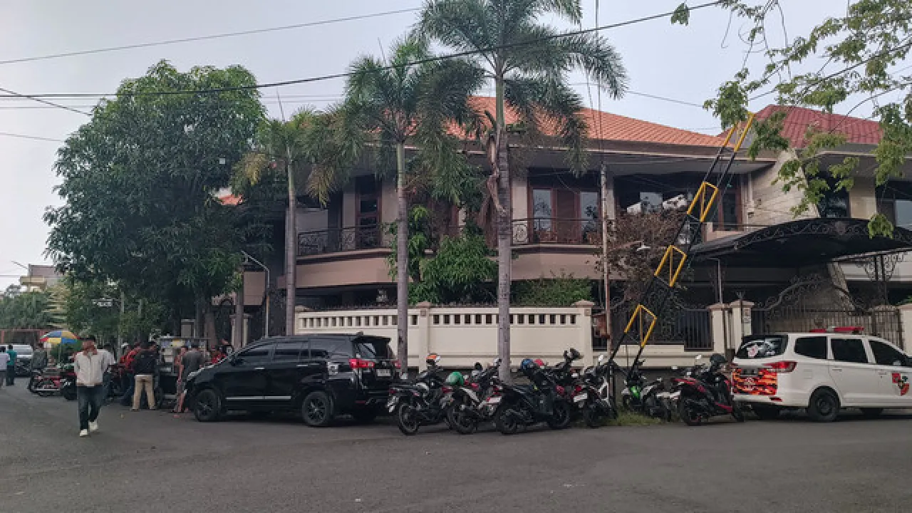 La Nyalla: Saya Bukan Penerima Hibah Pokmas