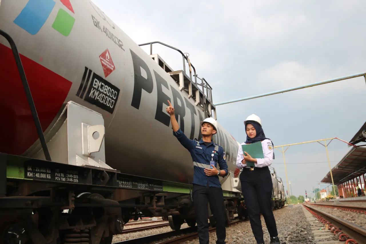 KAI Daop 7 Madiun Operasikan 4 Perjalanan KA Barang PP Setiap Hari