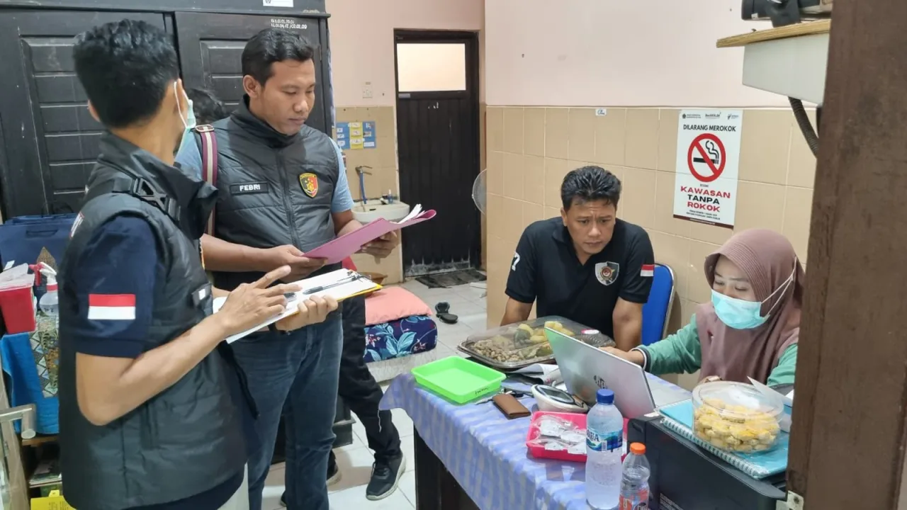 Puluhan Lansia di Kota Blitar Keracunan Massal, 22 Orang Dirawat