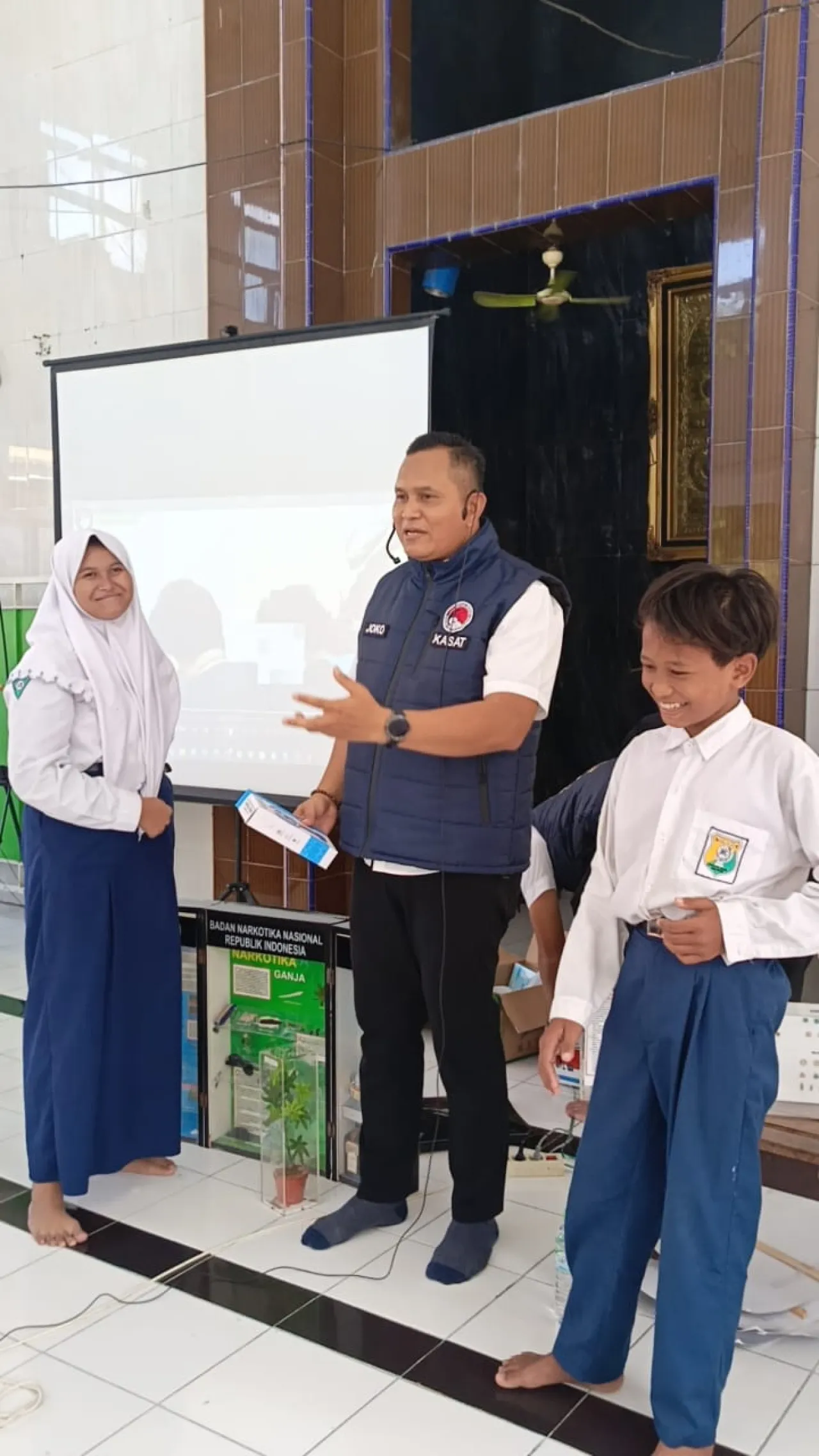 Polres Gresik Gencar Sosialisasi Bahaya Narkoba pada Anak Sekolah