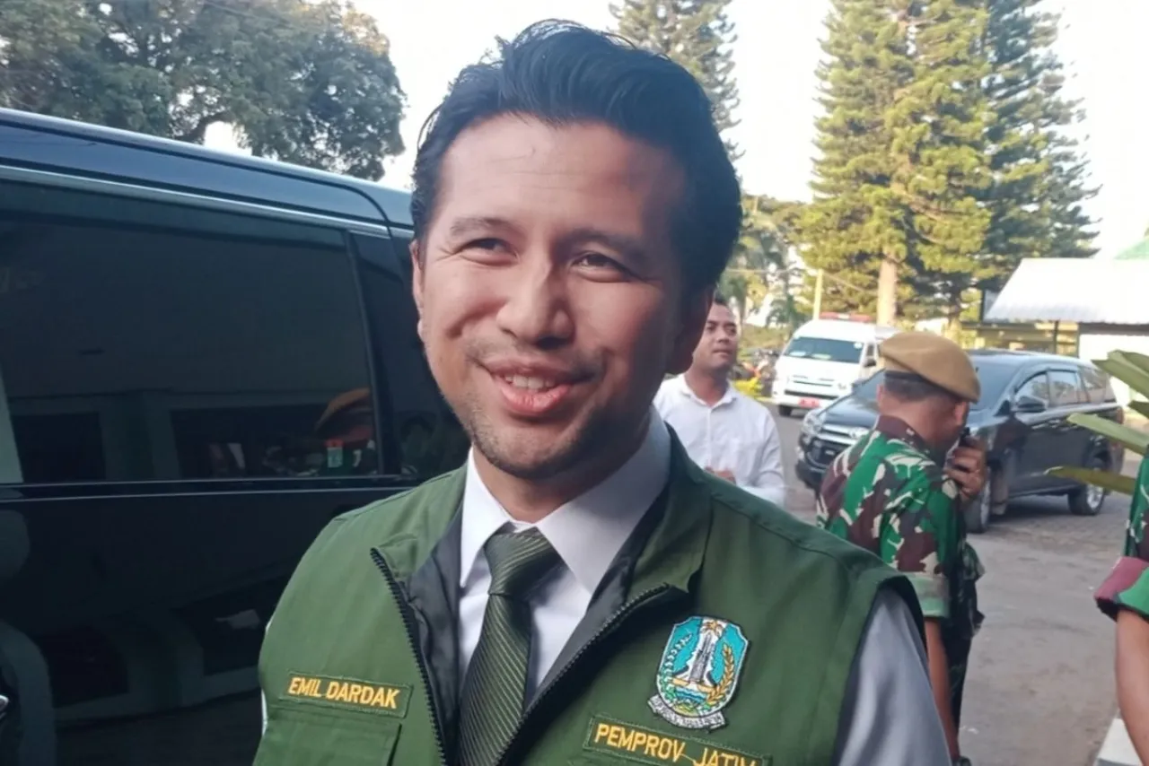 Kepsek Bisa Dicopot Bikin Wisuda dan Wisata, Ingat Emil
