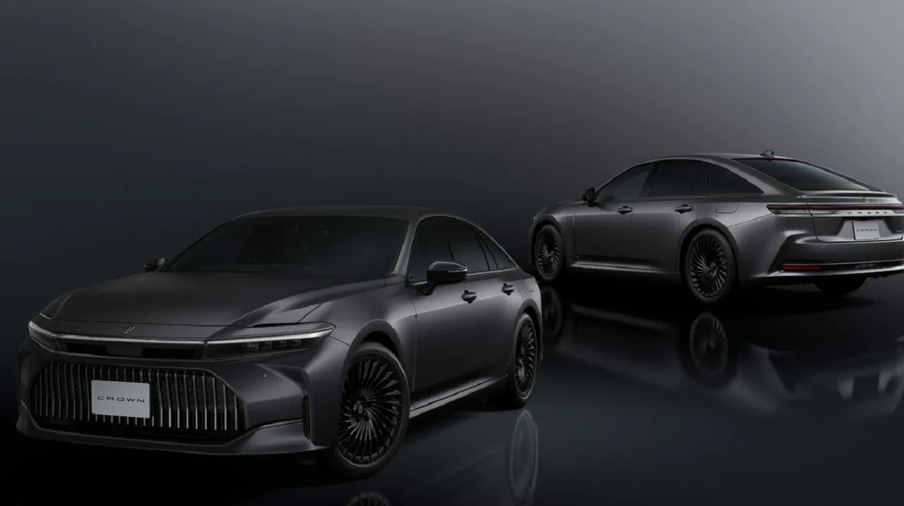 Toyota Luncurkan 2 Varian Crown Z Edisi Spesial ‘The 70th’ di Jepang