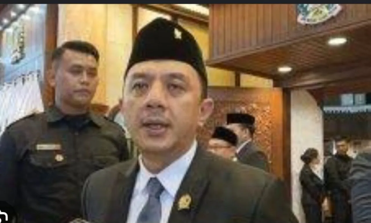 Baca juga : Wakil Ketua DPRD Jatim Soroti Dugaan Pungli PPDB, Minta Pengawasan Diperketat
