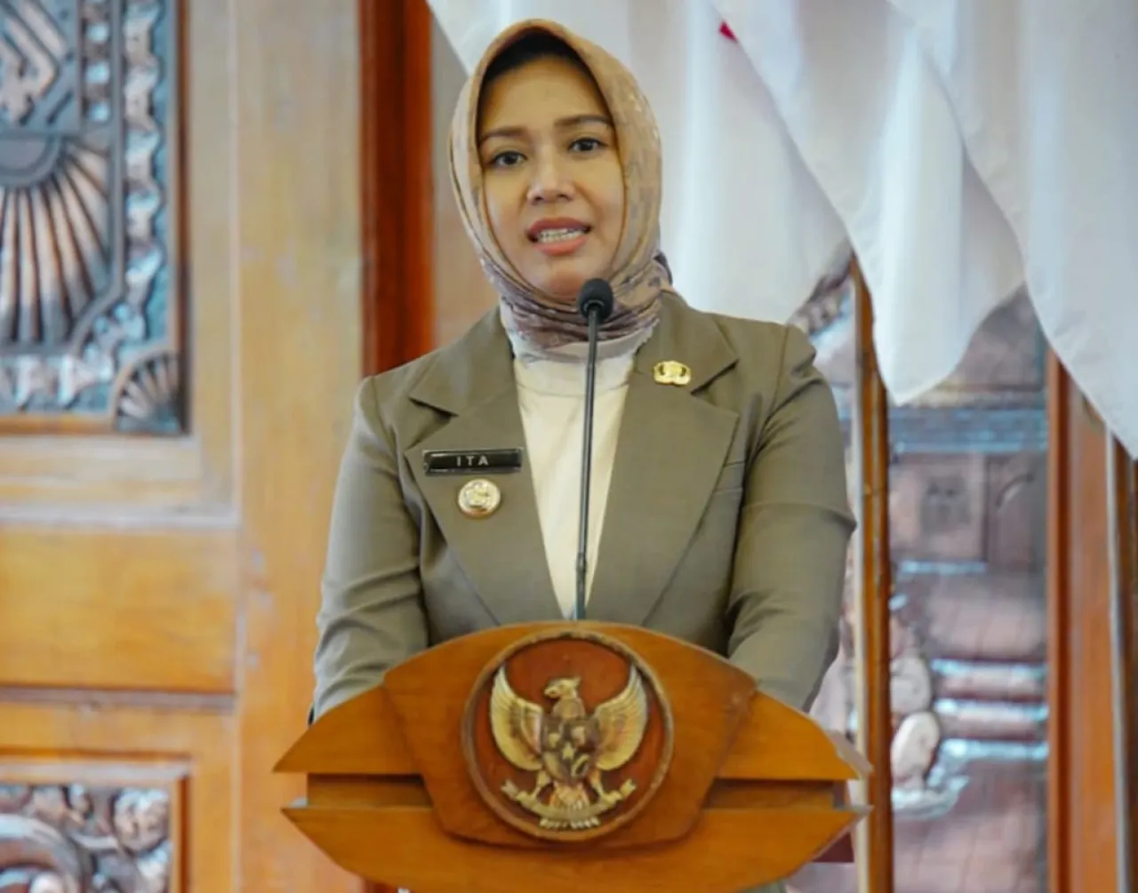 Wali Kota Ning Ita Imbau Warga Lakukan Balik Nama Kendaraan