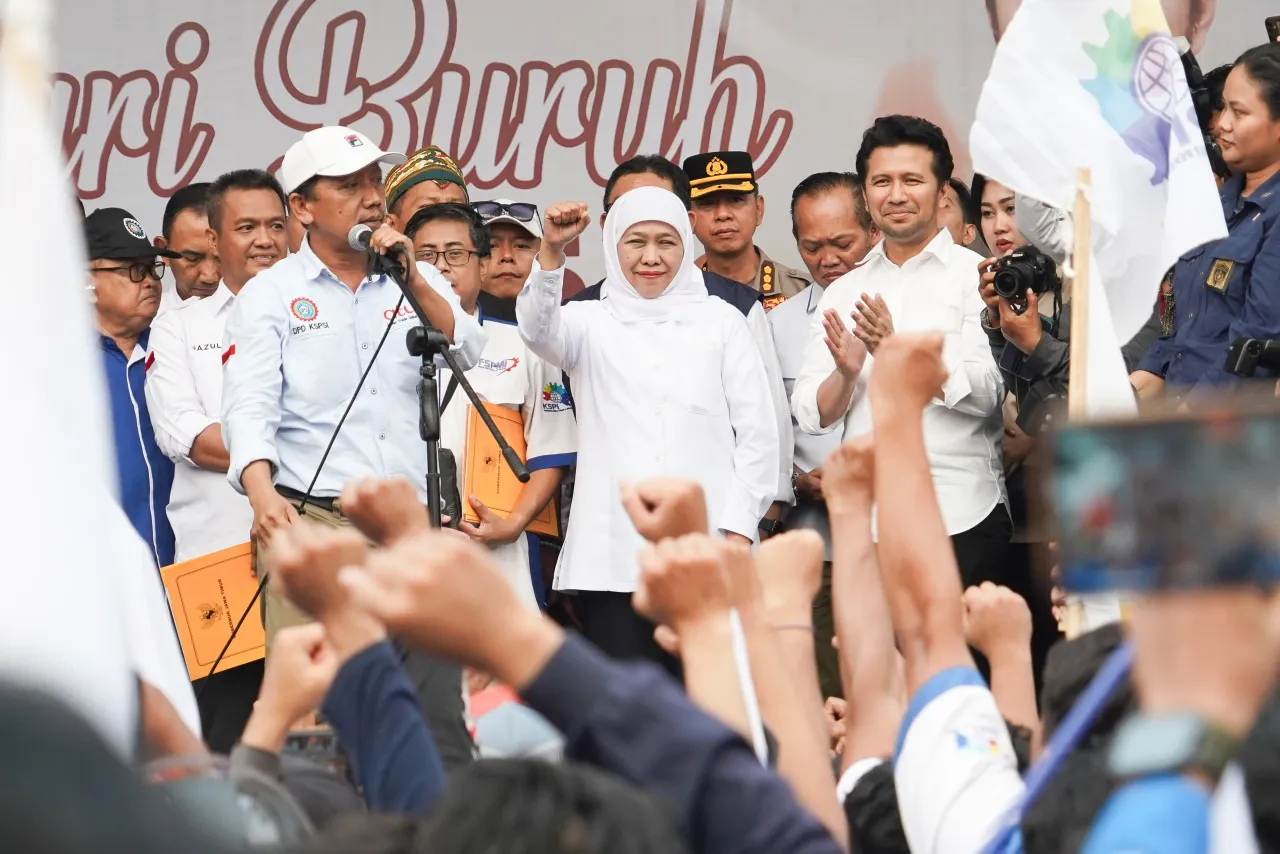Kolaborasikan Kekuatan Daerah, Khofifah Simbol Gubernur dengan Kerja Kolektif