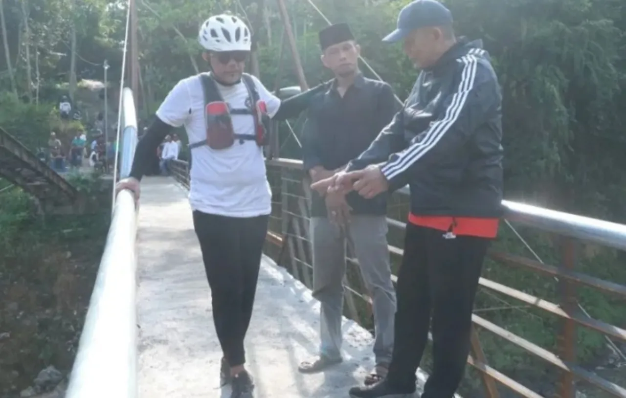 Bupati Probolinggo Monev Pembangunan Jembatan yang Rusak Diterjang Banjir