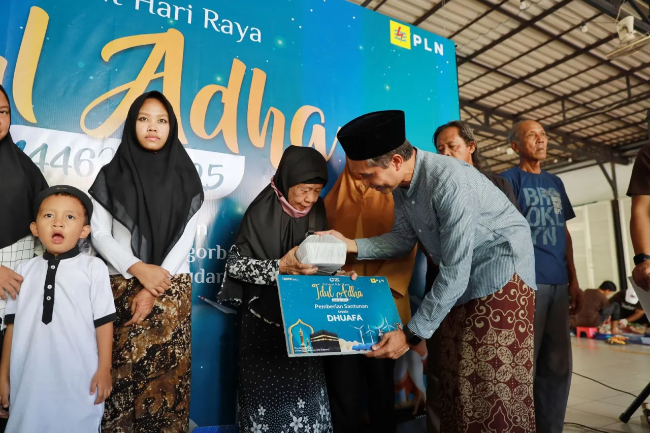 PLN UID Jatim Gelar Qurban Iduladha: Energi Keikhlasan Pancarkan Cahaya Pengorbanan dan Kuatkan Pers