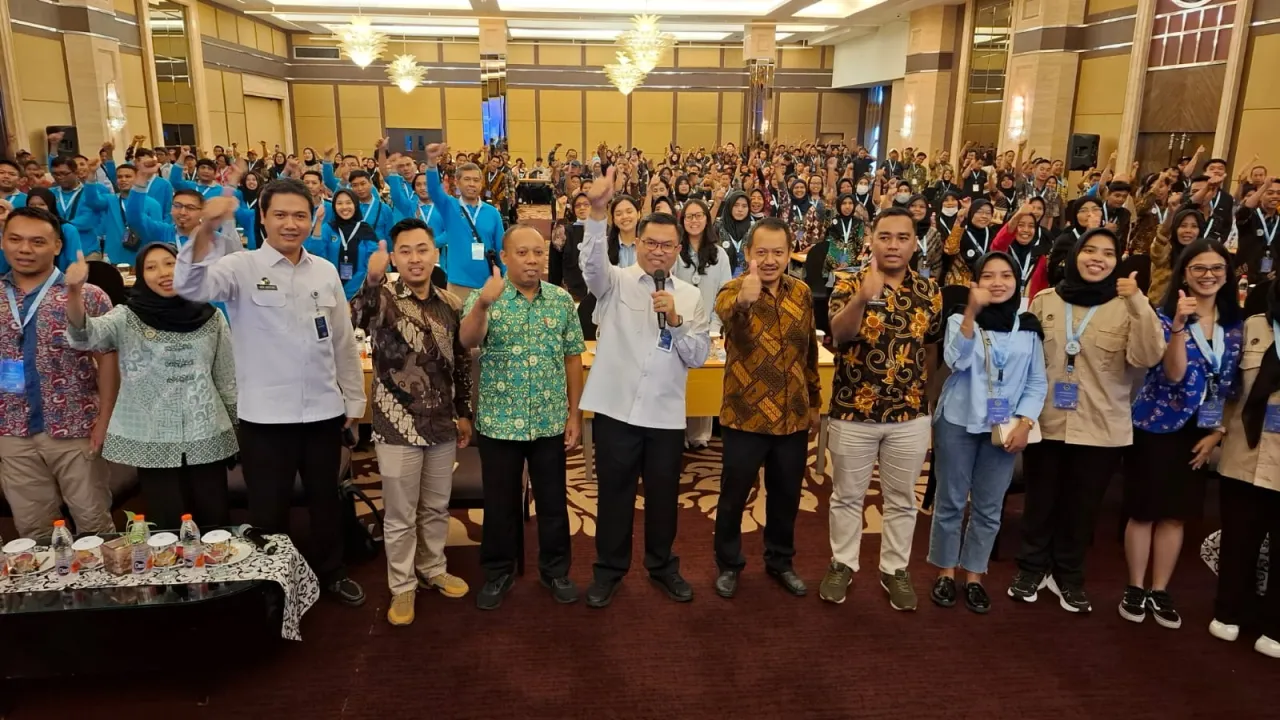Cegah Risiko Keracunan, BGN Latih Ribuan Relawan Penjamah Makanan di Surabaya