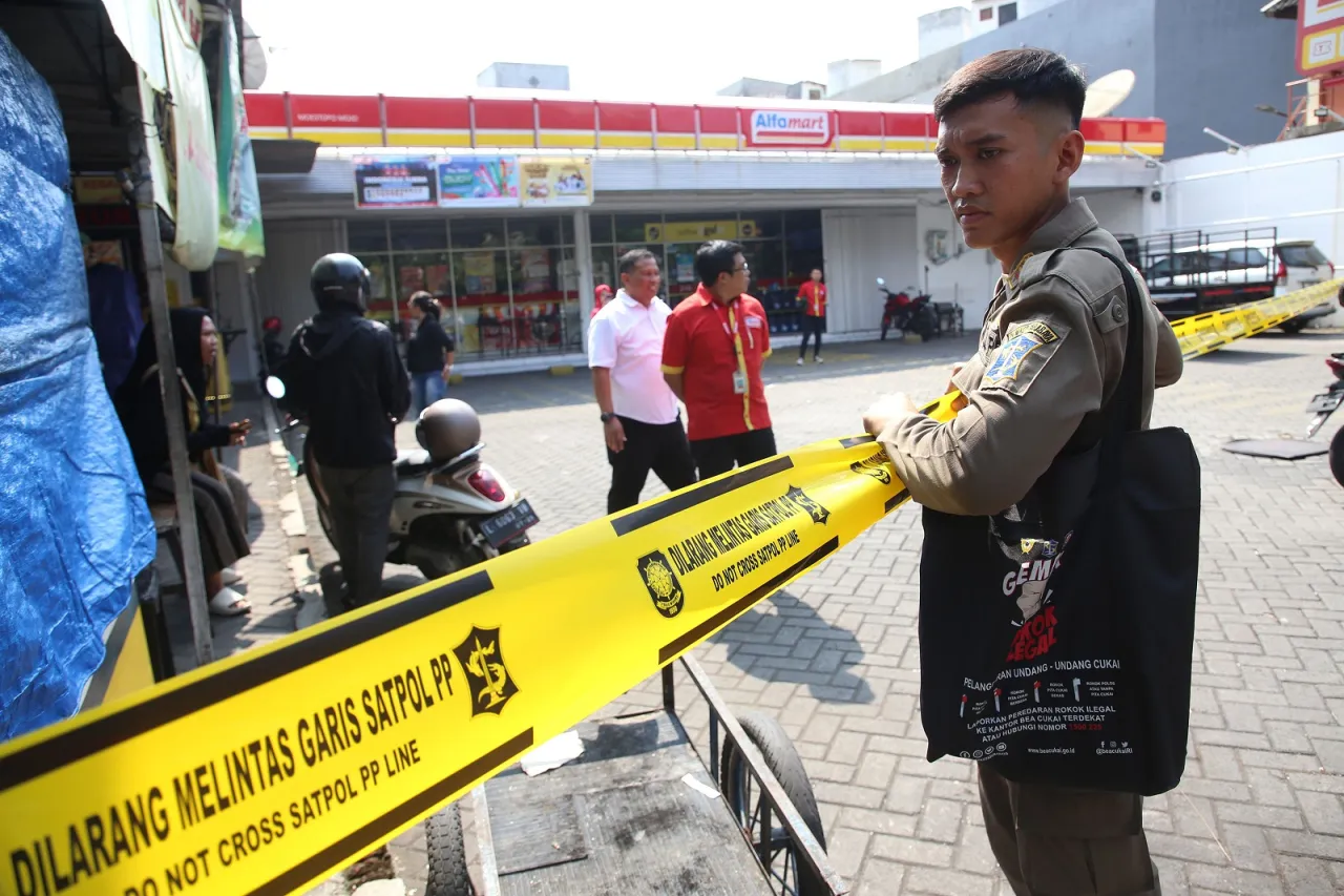 Wakil Ketua DPRD Surabaya Berharap para Pelaku Usaha Tunduk dan Patuh Terhadap Peraturan