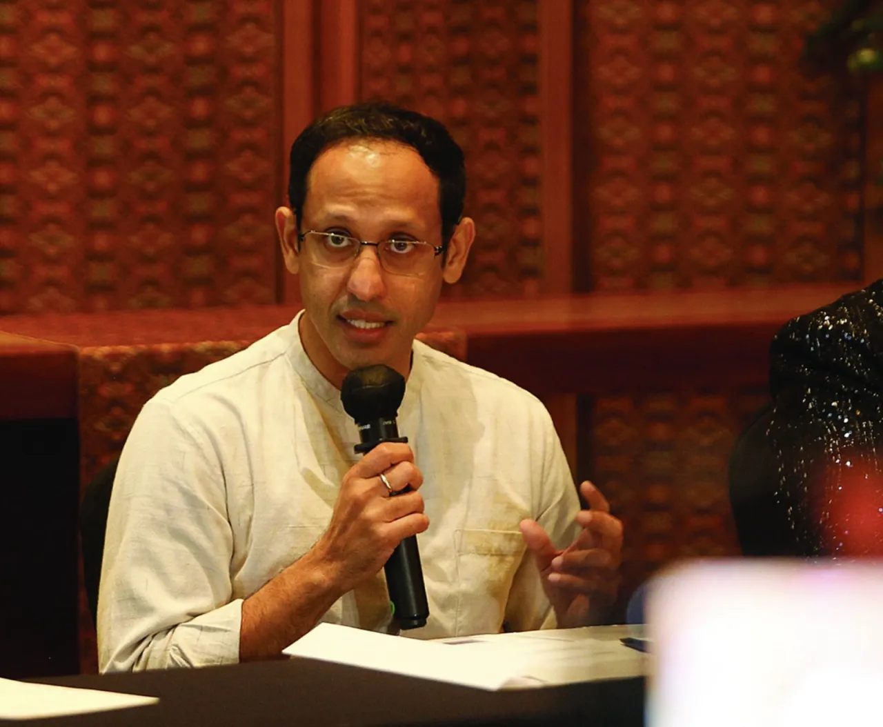 Dikaitkan Korupsi Laptop Chromebook, Nadiem “Gigit” Jamdatun