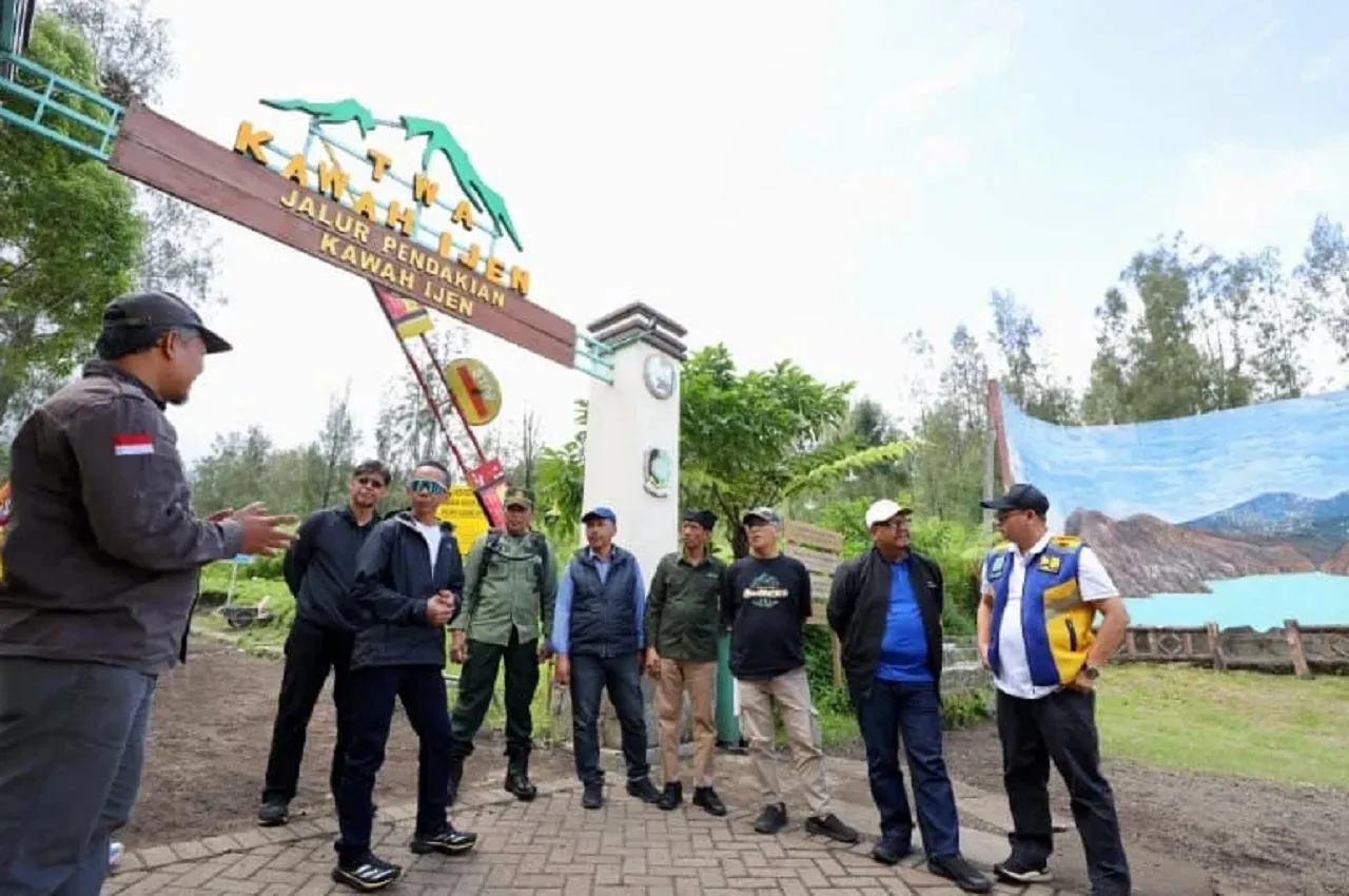 Pemkab Banyuwangi Bangun Fasilitas Air Bersih dan Perluas Area Parkir Wisata Kawah Ijen