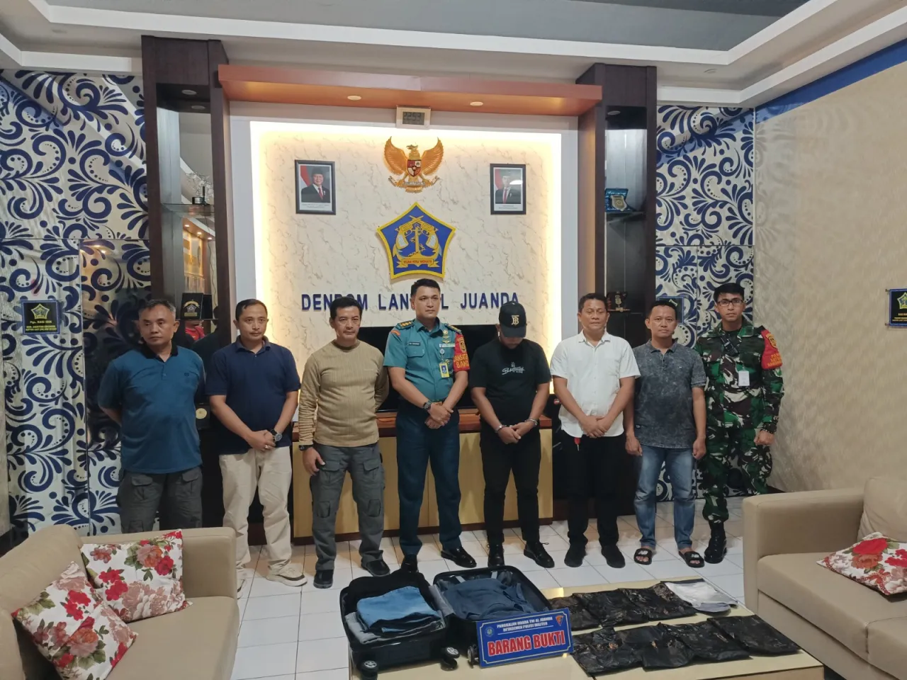 Satgaspam TNI AL dan Polrestabes Surabaya Gagalkan Penyelundupan 1,6 Kg Sabu di Bandara Juanda