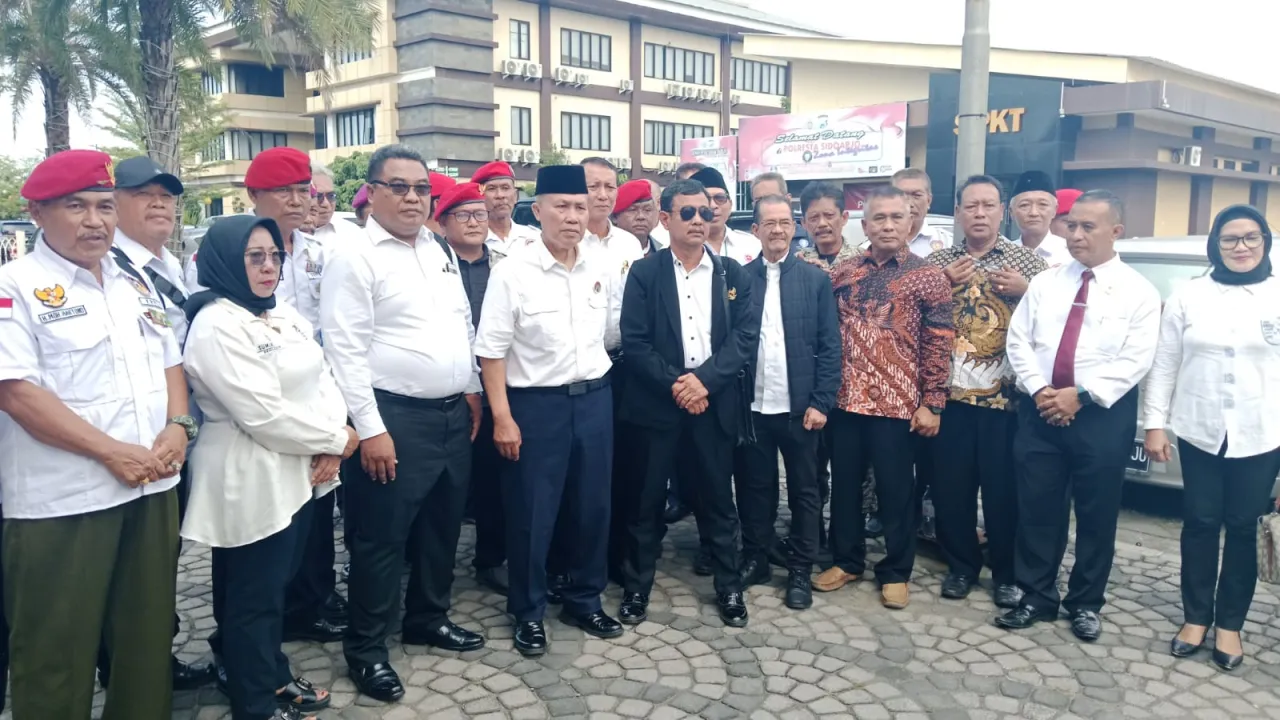 Puluhan anggota FPPI Datangi Polresta Sidoarjo, Saksi Konten Suara Mirip Susilo Bambang Yudhoyono