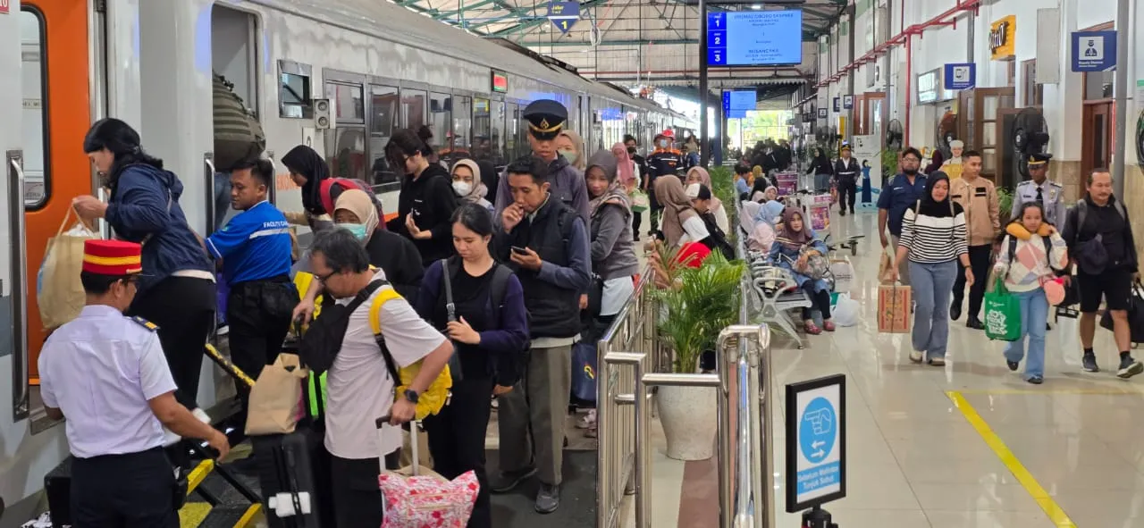 Stasiun Blitar Layani 6.550 Penumpang