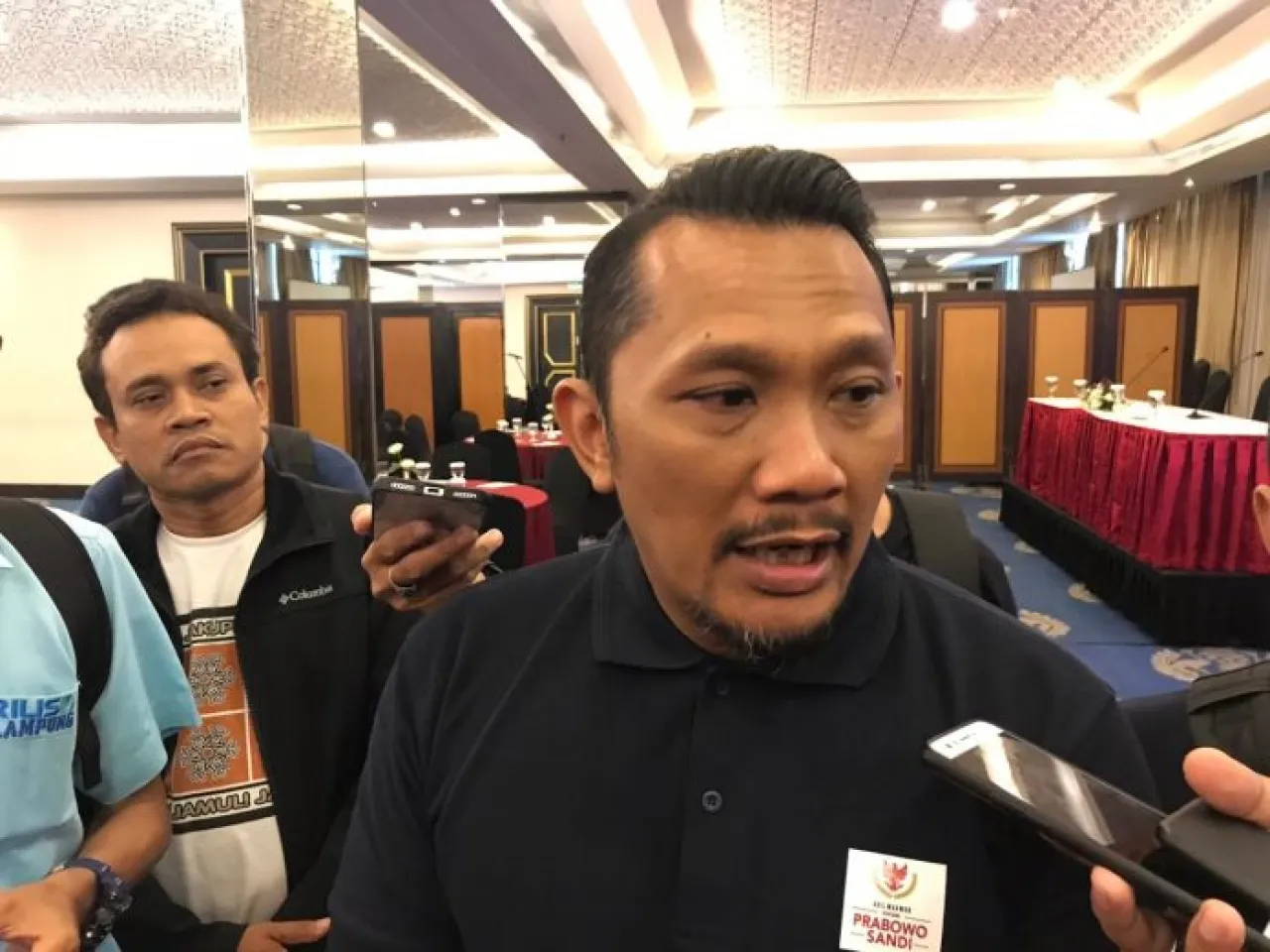 Riza Chalid Buron Kejagung, Hubungi Adik Prabowo