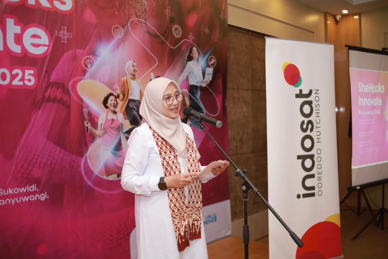 Indosat Dorong UMKM Perempuan Banyuwangi Go Digital Lewat SheHacks Innovate 2025