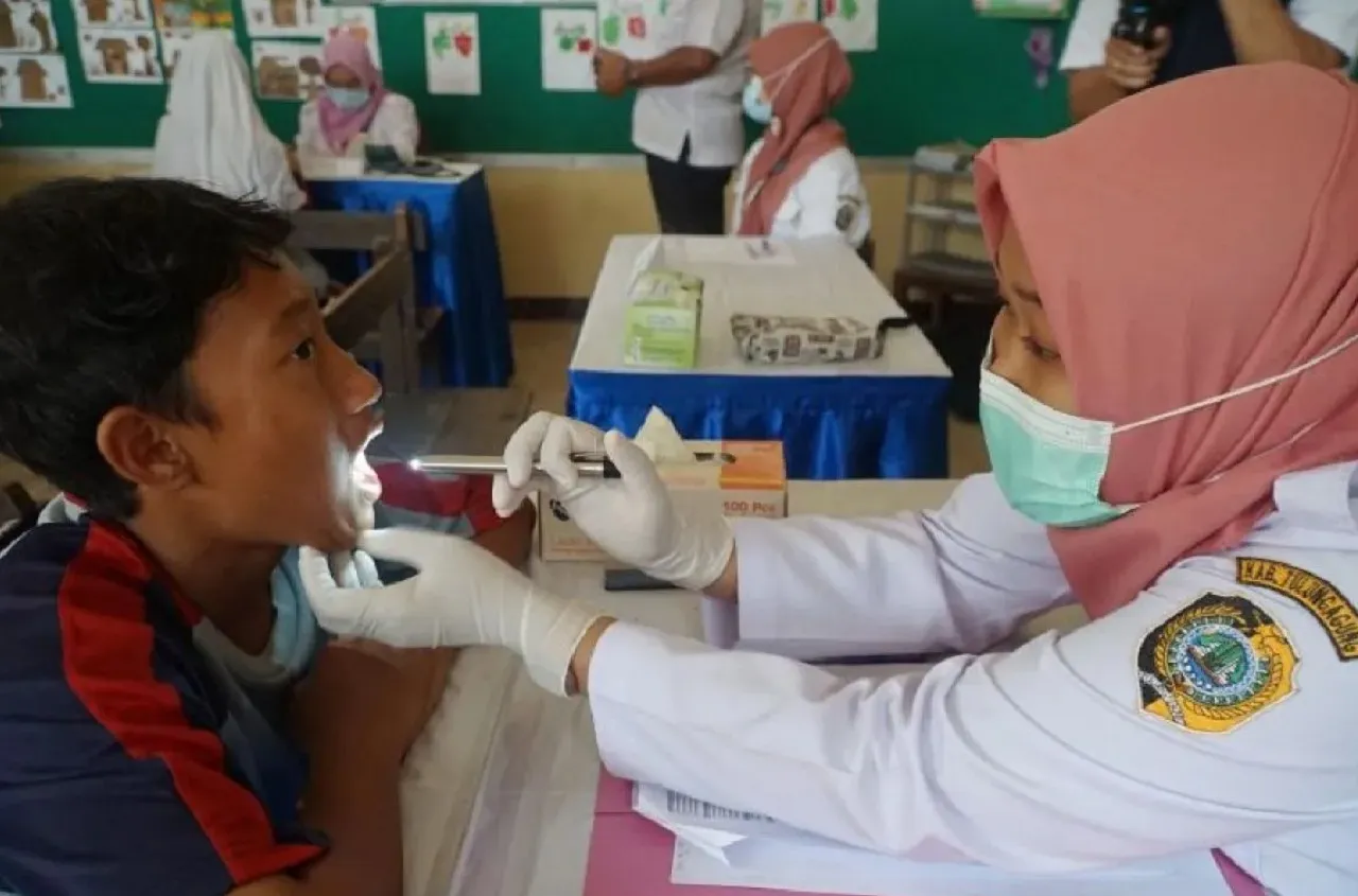 Deteksi Dini Gangguan Kesehatan, Dinkes Tulungagung Gelar PKG untuk Pelajar