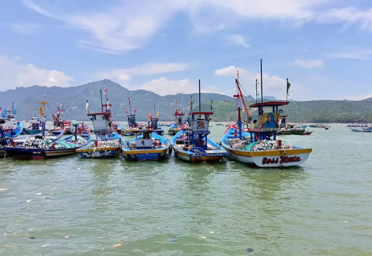 Terkendala Cuaca, Nelayan Pantai Popoh Tulungagung Paceklik Ikan
