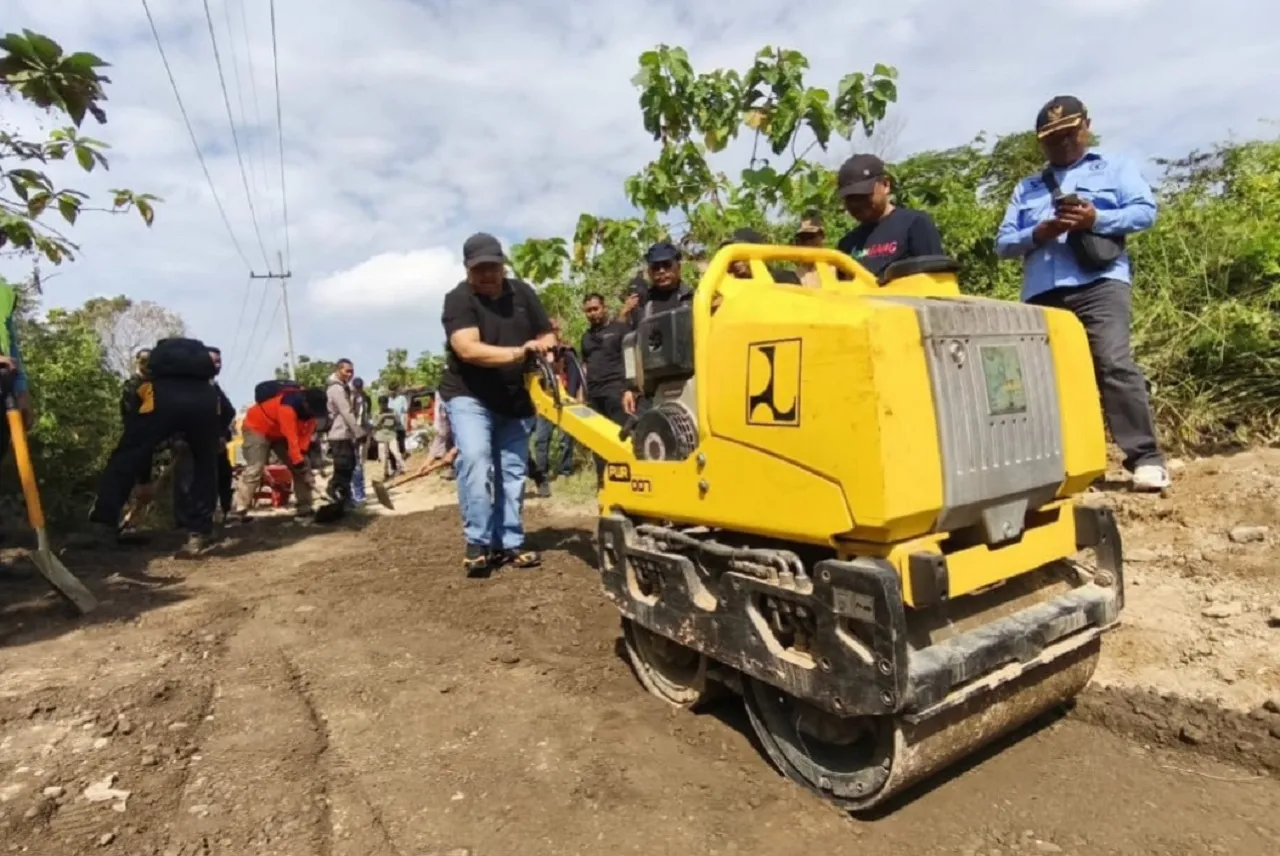 Dinas PUPR Jombang Komitmen Tangani Kerusakan di 500 Ruas Jalan