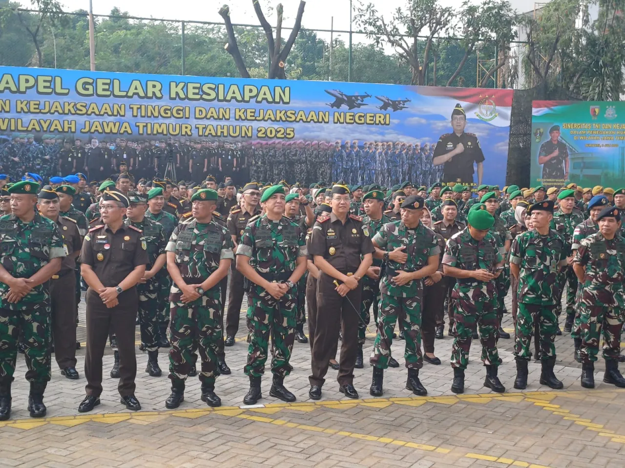 Baca juga : TNI Kawal Kejaksaan, Kodam V/Brawijaya Tegaskan Tak Ada Ruang untuk Intervensi Hukum