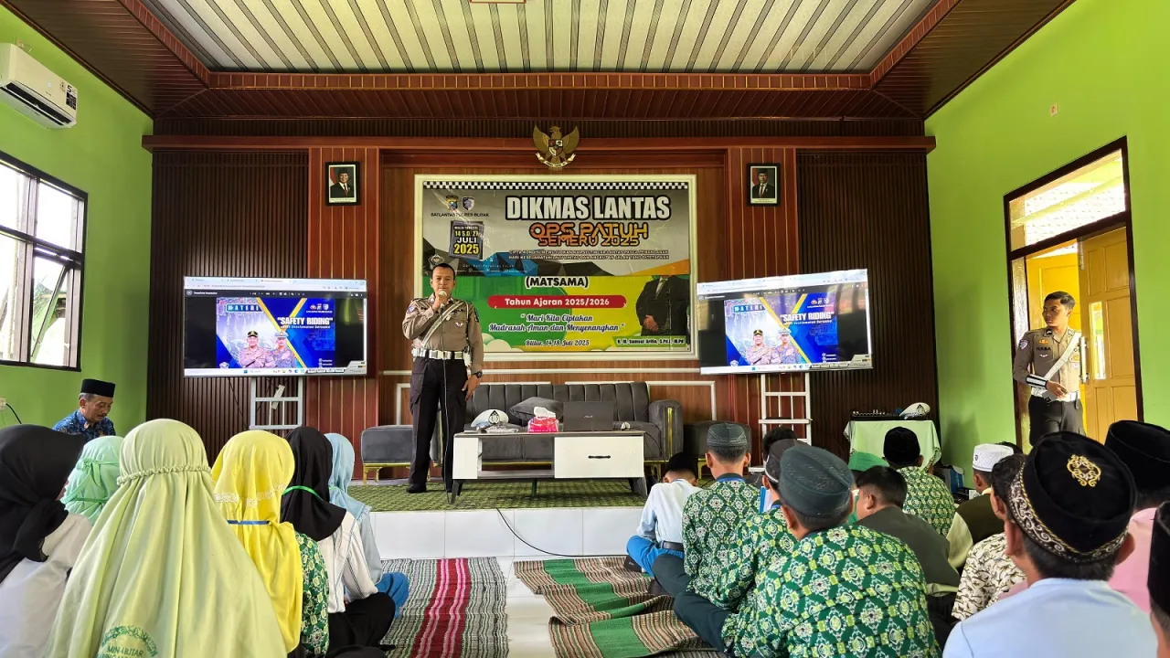 Satlantas Polres Blitar Ajak Siswa Sekolah Jadi Pelopor Keselamatan