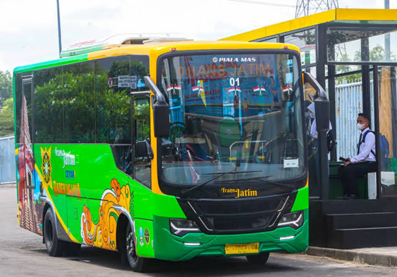 Wali Kota Surabaya Beri Solusi Alternatif Soal Penolakan Trans Jatim Masuk Joyoboyo