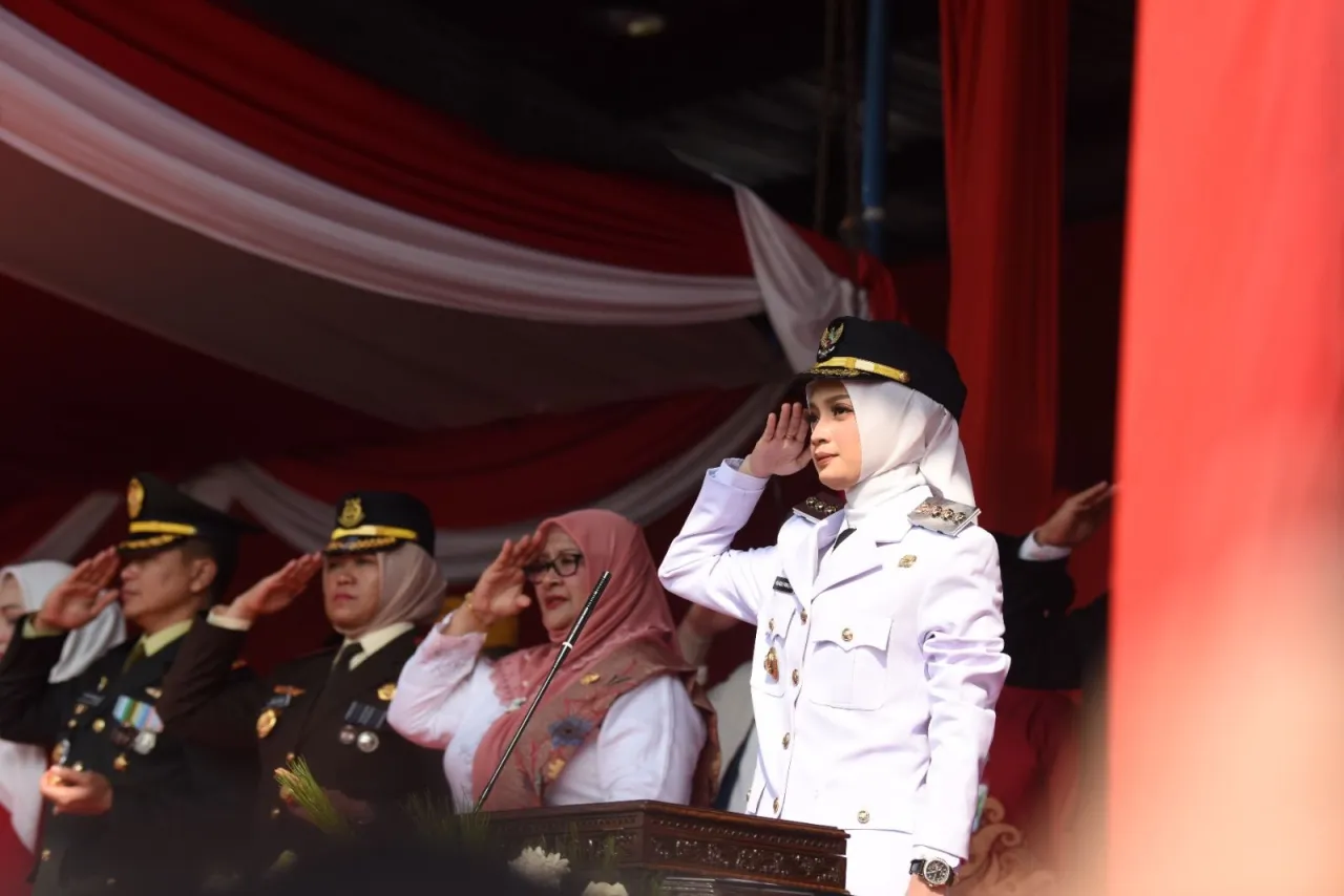 Upacara HUT RI ke-80, Mbak Wali Vinanda Ajak Warga Jadikan Kemerdekaan Sebagai Semangat