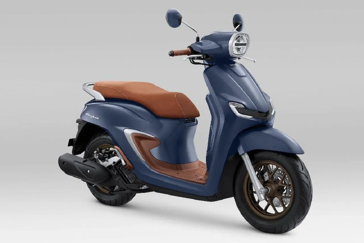 Sentuhan Warna Baru Skutik Honda Stylo 160 Jadi Primadona Berkendara
