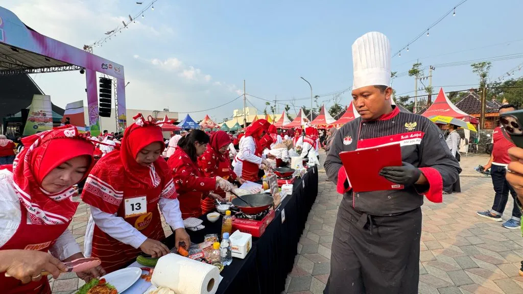 Serunya Lomba Masak Pejabat, Dada Ayam Disulap Jadi Santapan Nikmat
