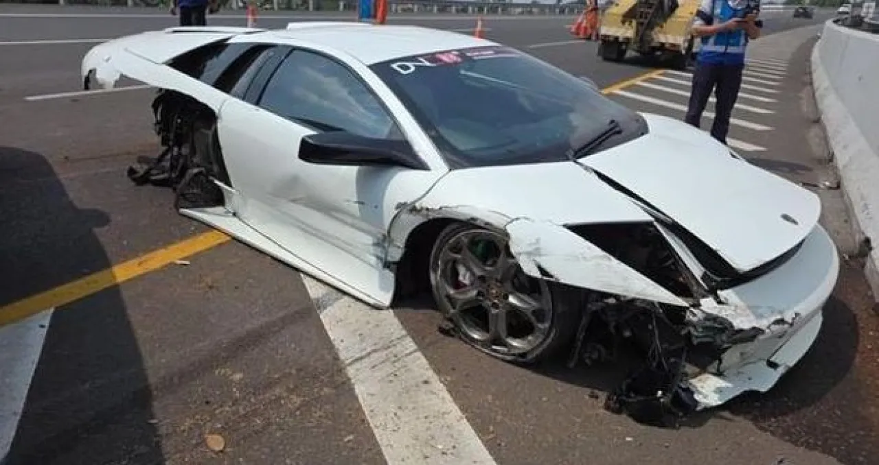 Jalan Tol Bukan untuk Uji Mobil Berkecepatan Tinggi