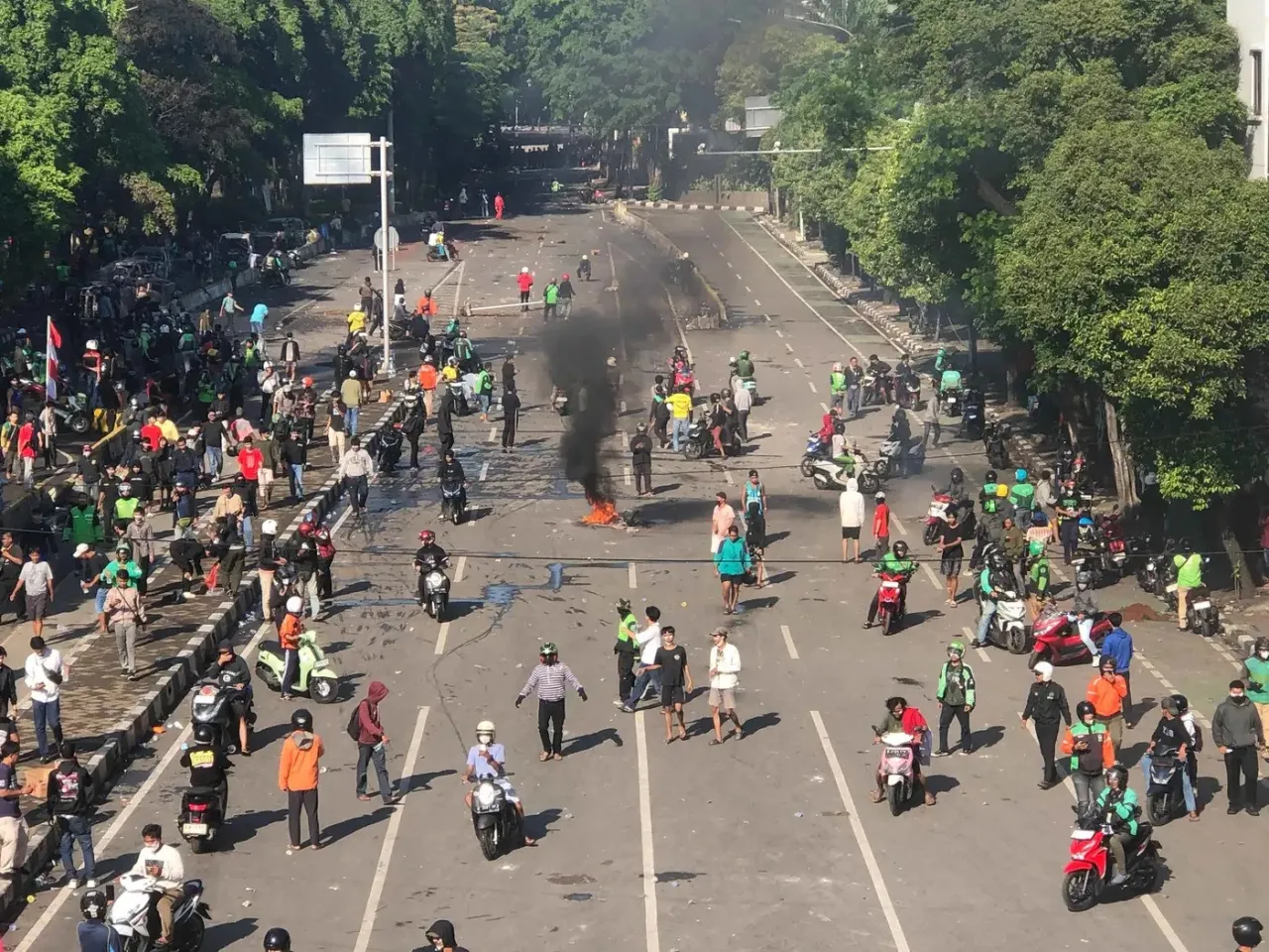 Baca juga : Jakarta Jumat ini Tegang! Dua Agenda Rapat di Istana dan Kemenkeu, Mendadak Dibatalkan