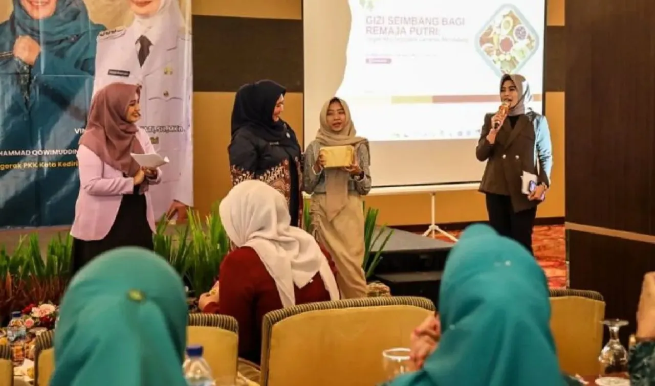 Tekan Stunting, Pemkot Kediri Beri Edukasi Remaja Putri Masalah Gizi