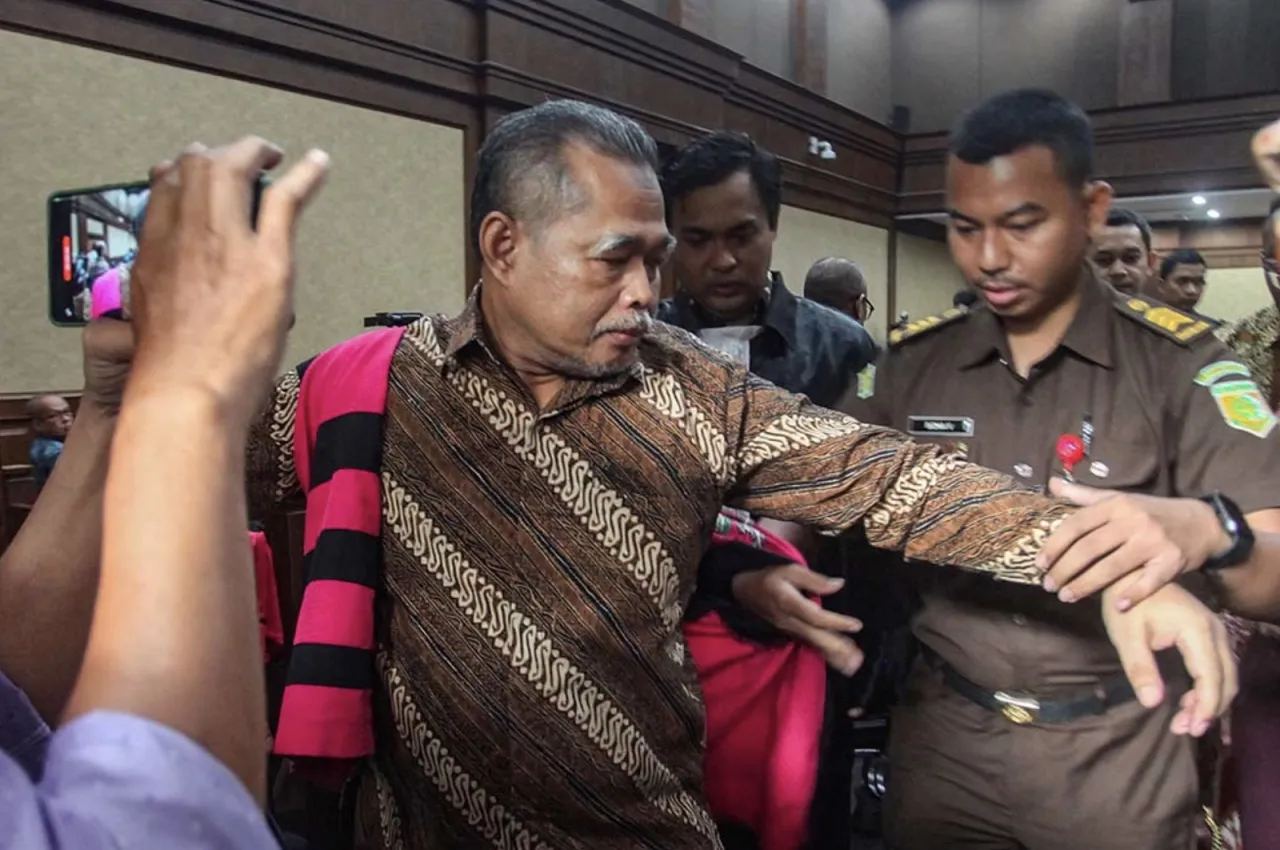 Setelah Terima Rp 21,9 Miliar, 3 Hakim Lepas Terdakwa