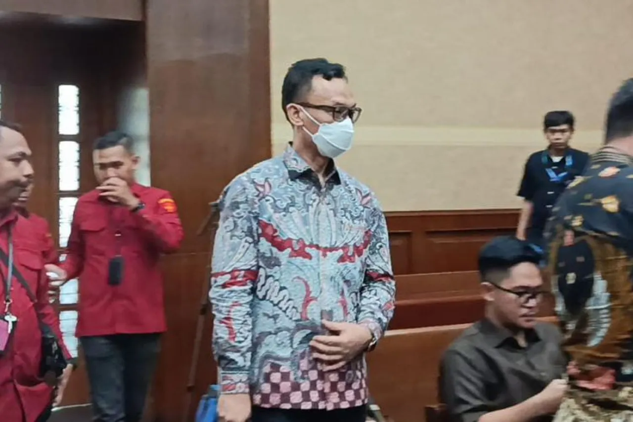 Ketua Disuap Rp 40 M, Hakimnya "Uang Baca Berkas" Rp 3,9 M