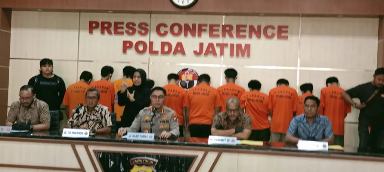 Polda Jatim Bongkar Komplotan Curanmor Satu Keluarga, 12 Tersangka Diamankan