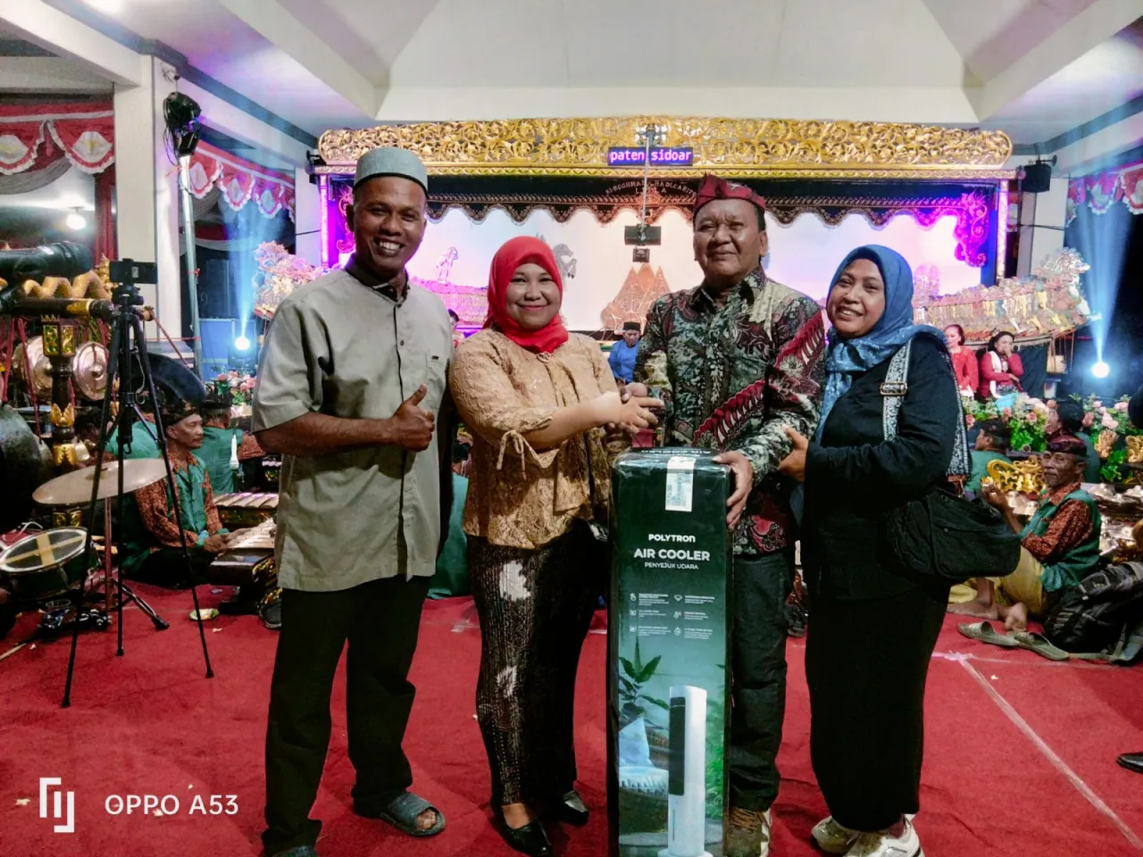 Pemdes Jatikalang Berikan Hadiah Bagi Warga Taat Pajak