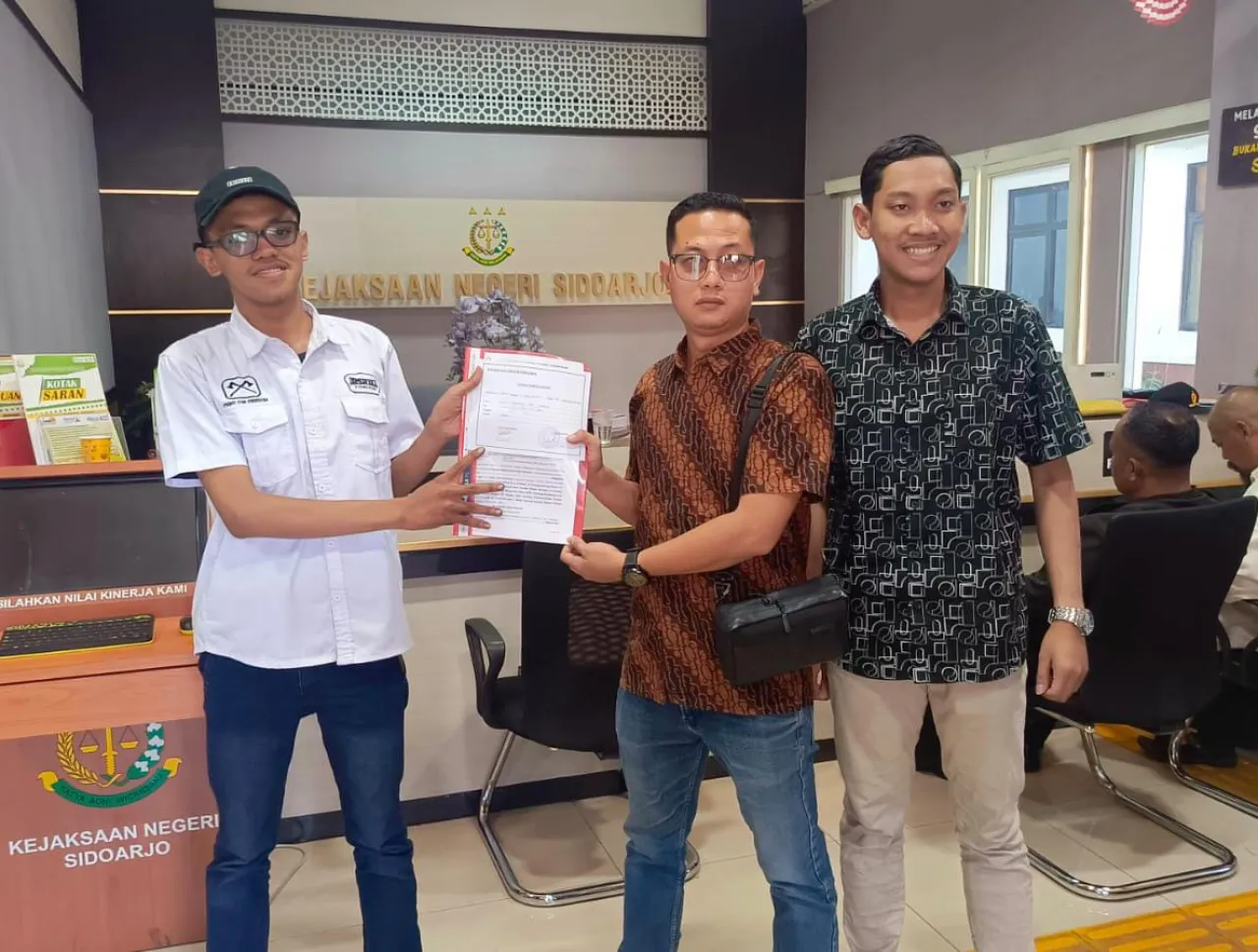 Proyek Miliar Rupiah Mangkrak di Simogirang, KMSS Laporkan Dugaan Korupsi ke Kejari Sidoarjo