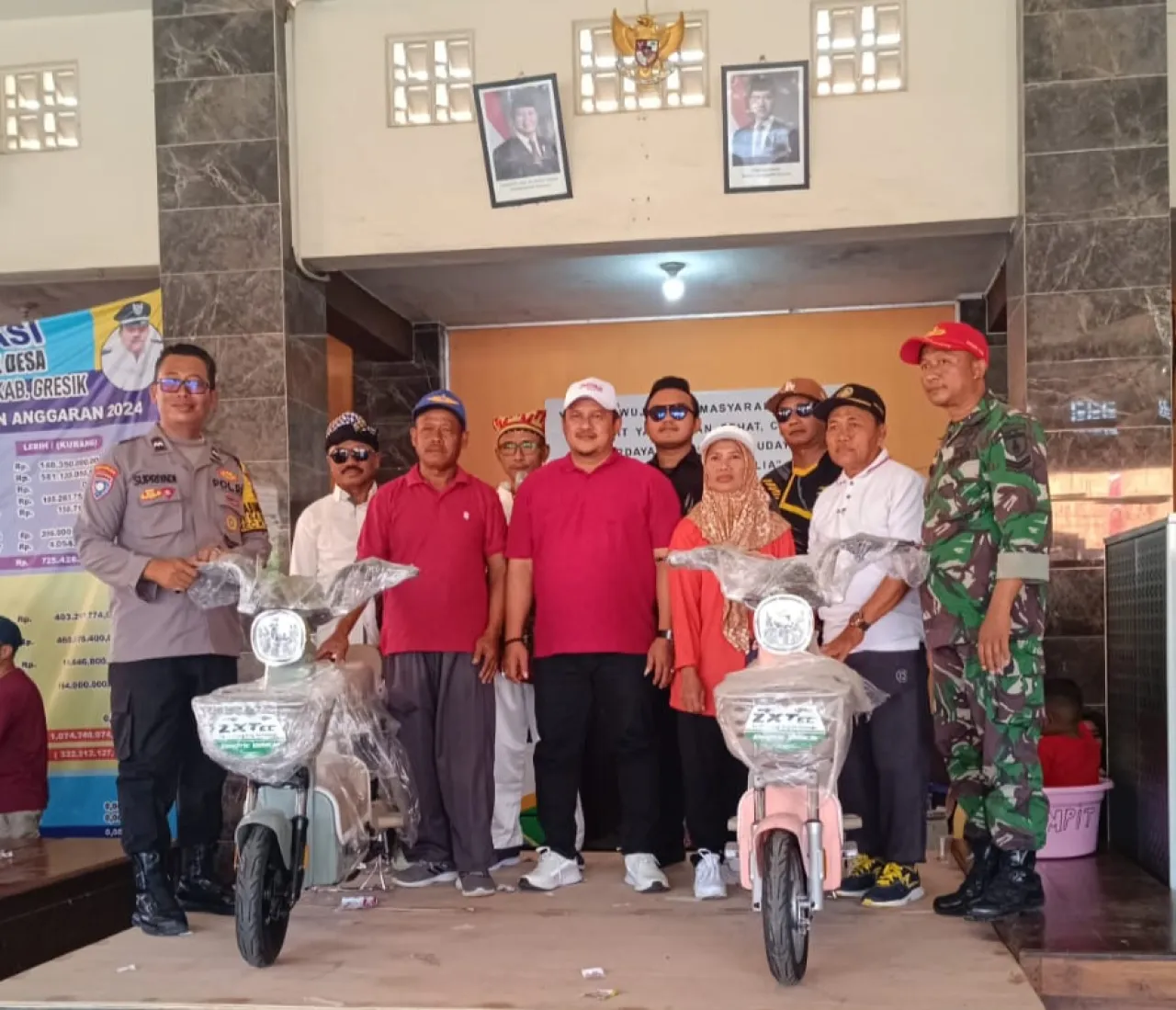 Warga Desa Slempit Meriahkan HUT ke-80 RI dengan Semangat Gotong Royong dan Karnaval Jalan Sehat
